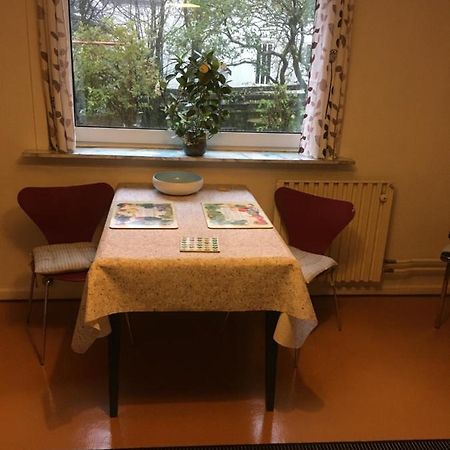 Roligt Centralt Beliggende Lejlighed I Torshavn Exterior photo