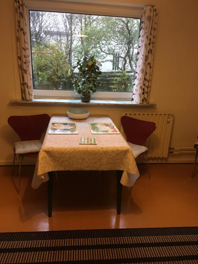 Roligt Centralt Beliggende Lejlighed I Torshavn Exterior photo
